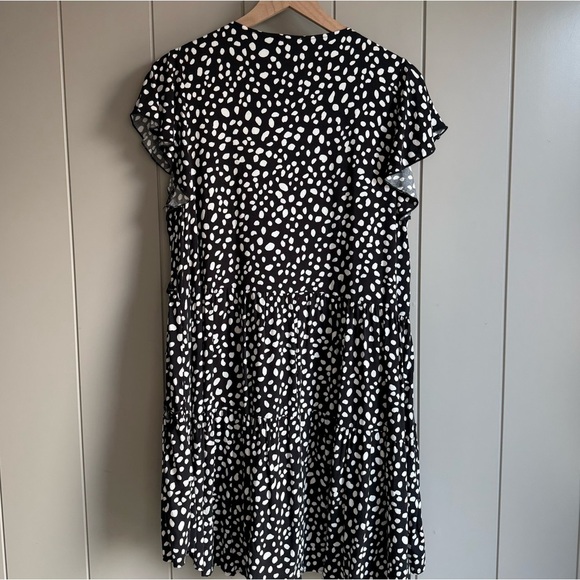 Altar'd State Black & White Rayon Spotted Tier Babydoll Mini Dress Women's Large - Picture 3 of 10